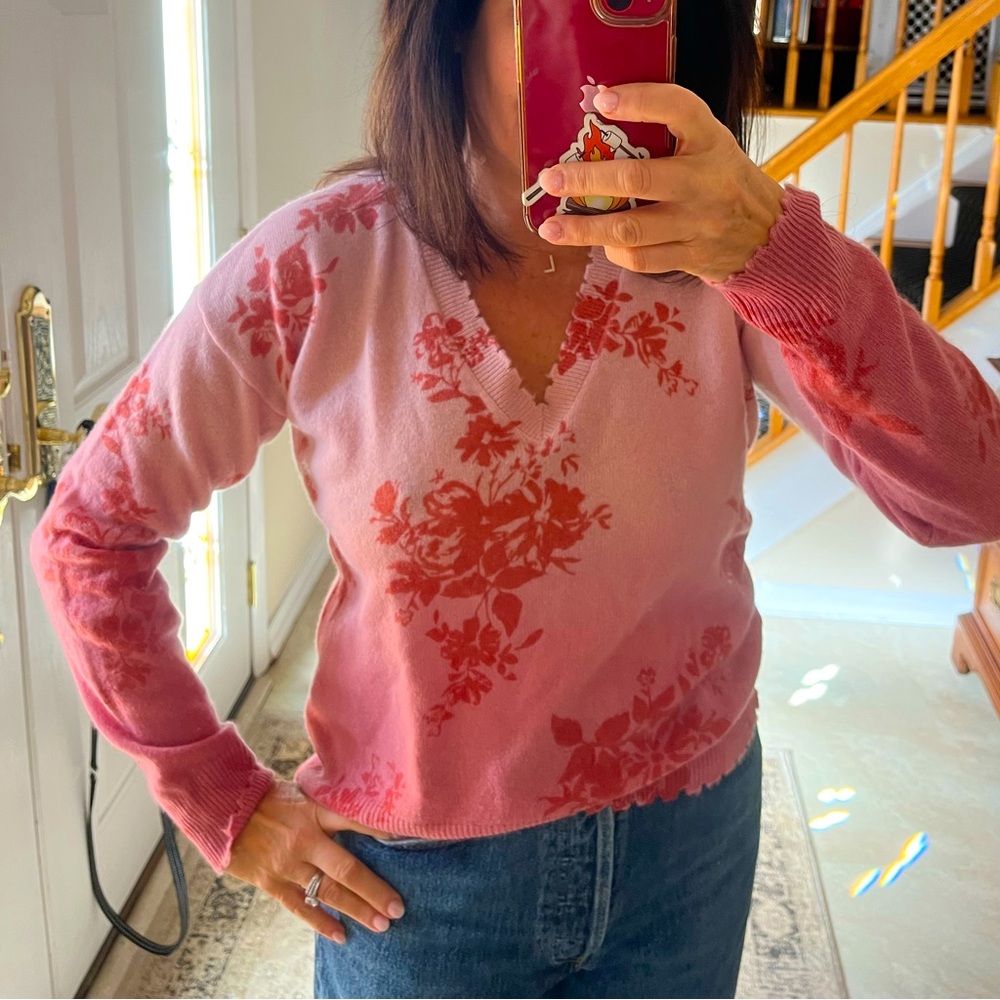 Minnie Rose NWT floral cashmere sweater